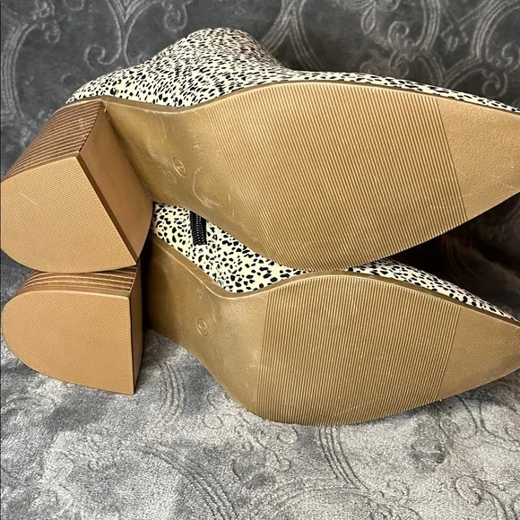 Serra Cream and Black Patterned Ankle Booties - Picture 8 of 8